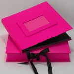 Album de fotos com caixa personalizado tamanho 32x32cm pink, rosa xoque
